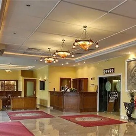 Alexander Hotel