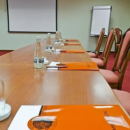 Alexander Hotel 4*