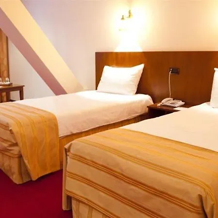 Alexander Hotel